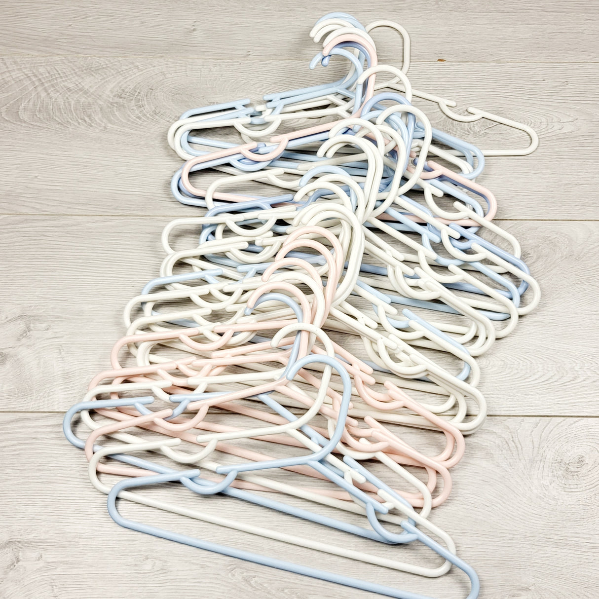 MHAN3 - Lot of plastic children's hangers. Local pick up or delivery only