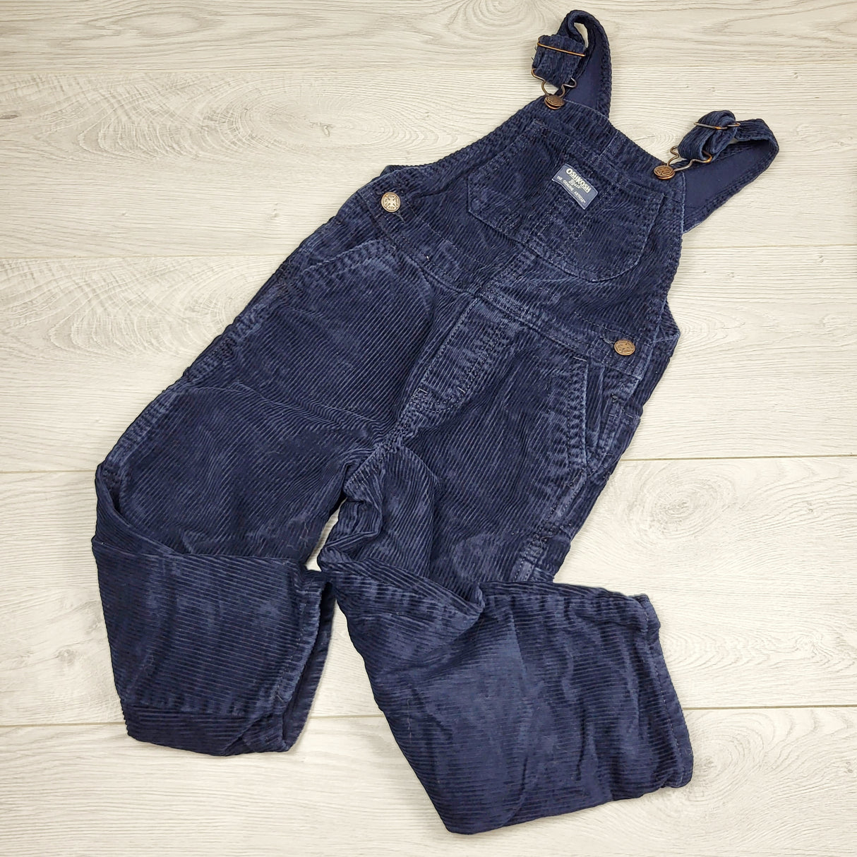 RMAZ22 - Oshkosh navy jersey lined corduroy overalls. Size 4T