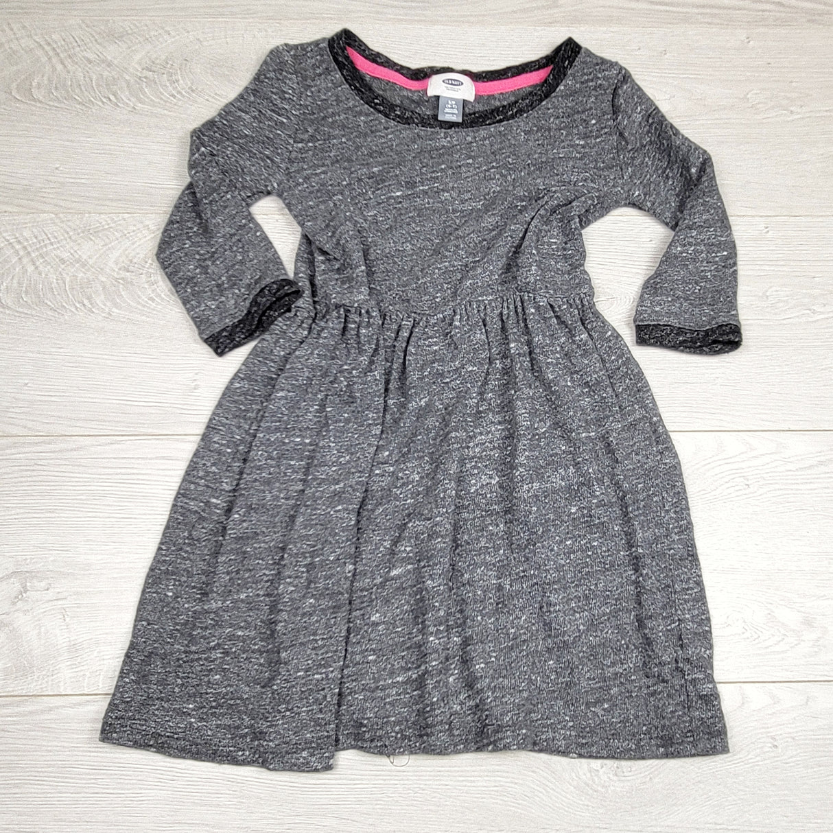 ESZ2 - Old Navy grey knit dress. Size 6/7