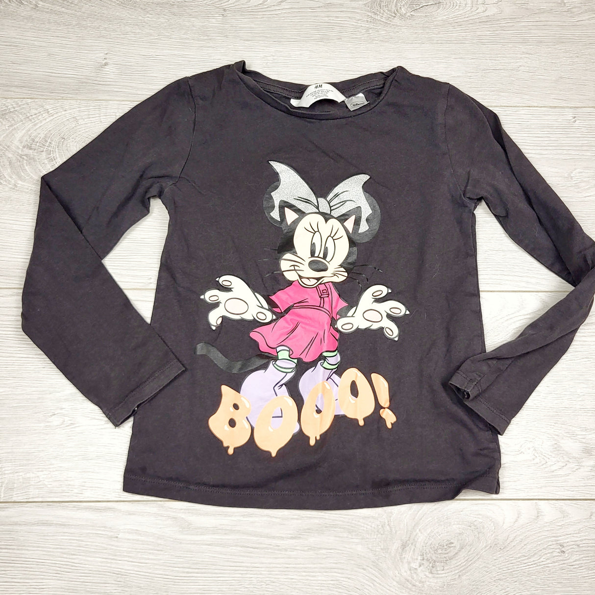 KTBL22- H and M x Disney dark grey Minnie Mouse Halloween long sleeved top. Size 6-8 Years