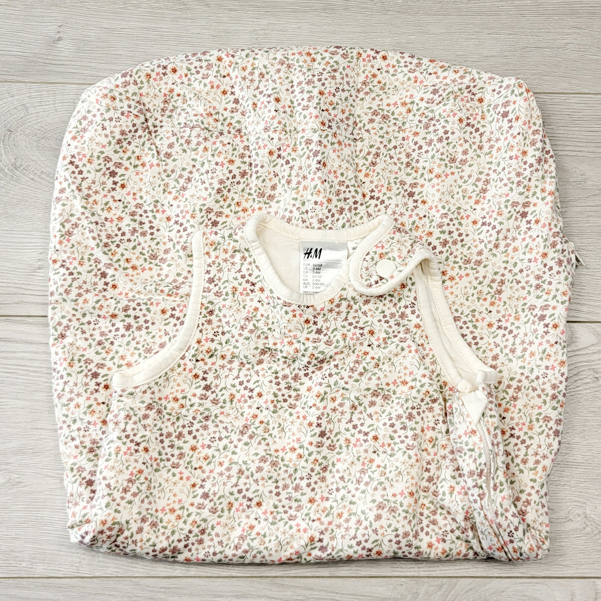 ECRS3 - H and M floral 2.0 TOG sleep sack. Size 3-6 months