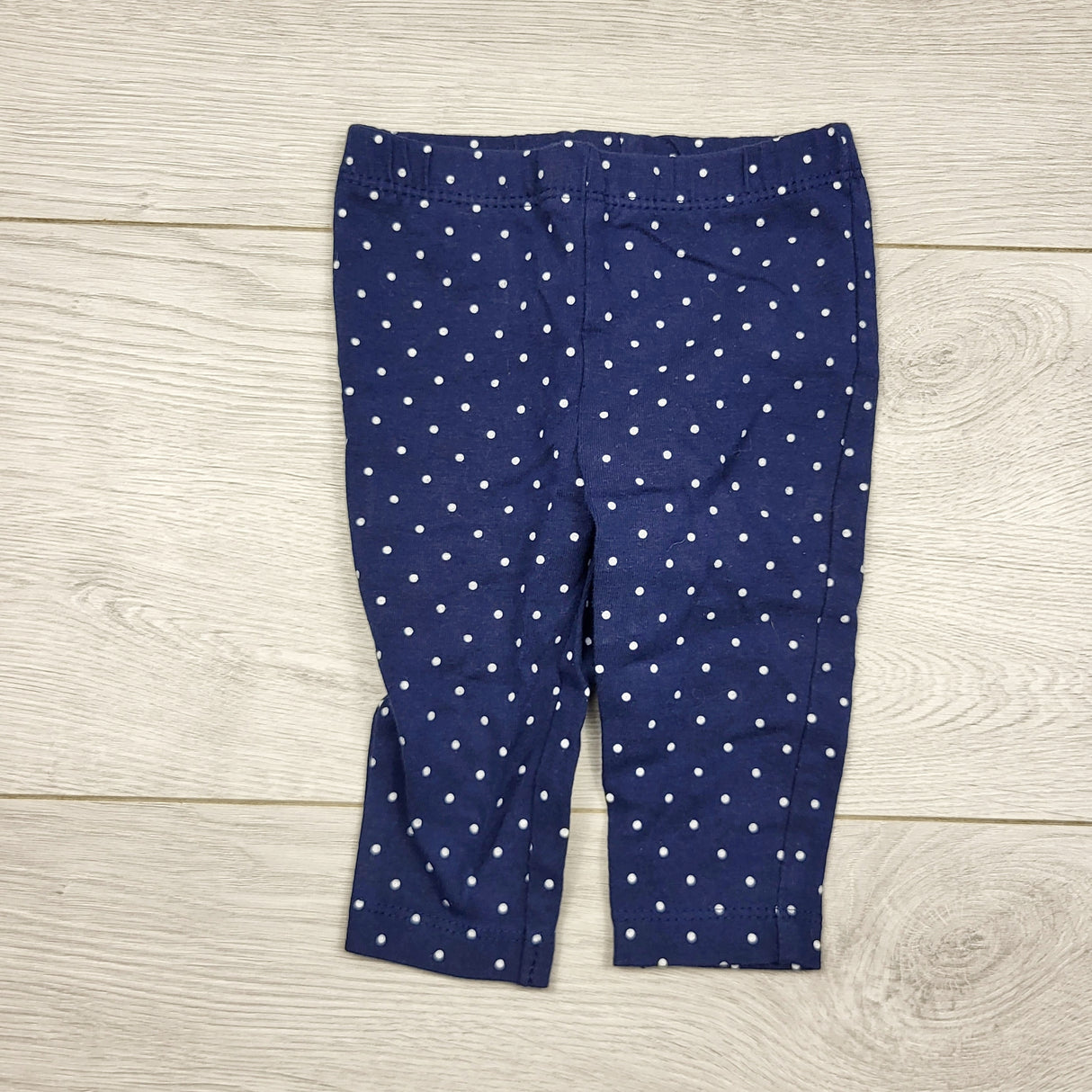 ECRS33 - Carters navy polka dot leggings. Size 3 months