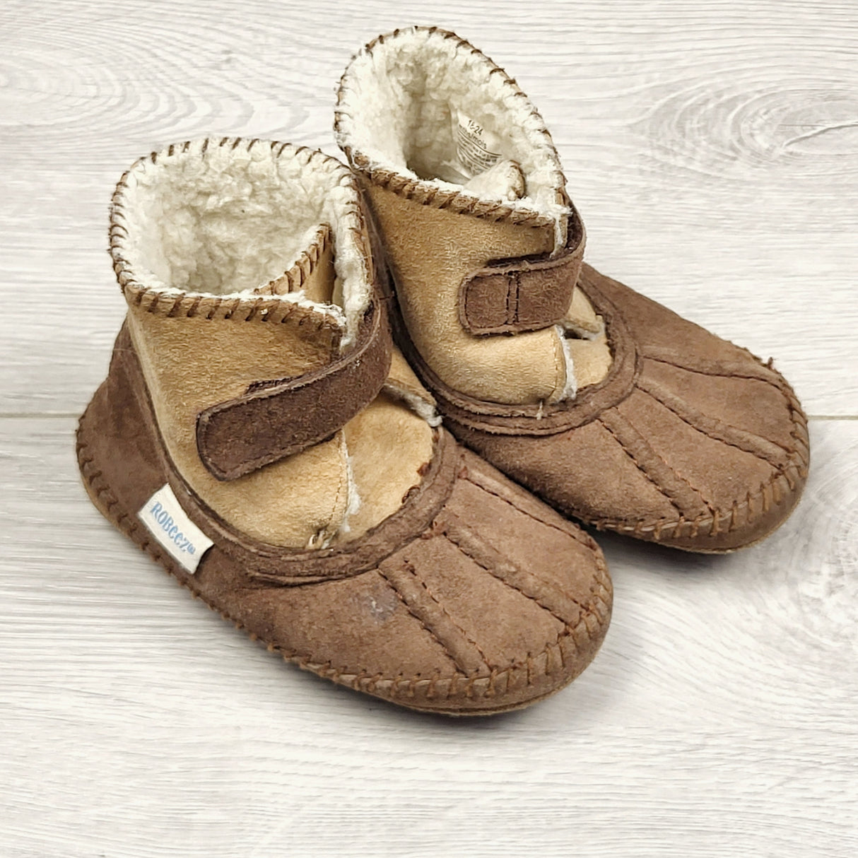 SPRCH2 - Robeez "Galway" soft soled suede booties. Size 18-24 months