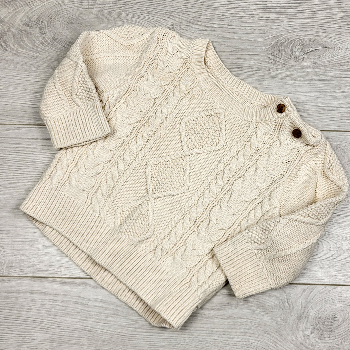 SPRCH2 - Gap cream coloured cable knit sweater. Size 12-18 months