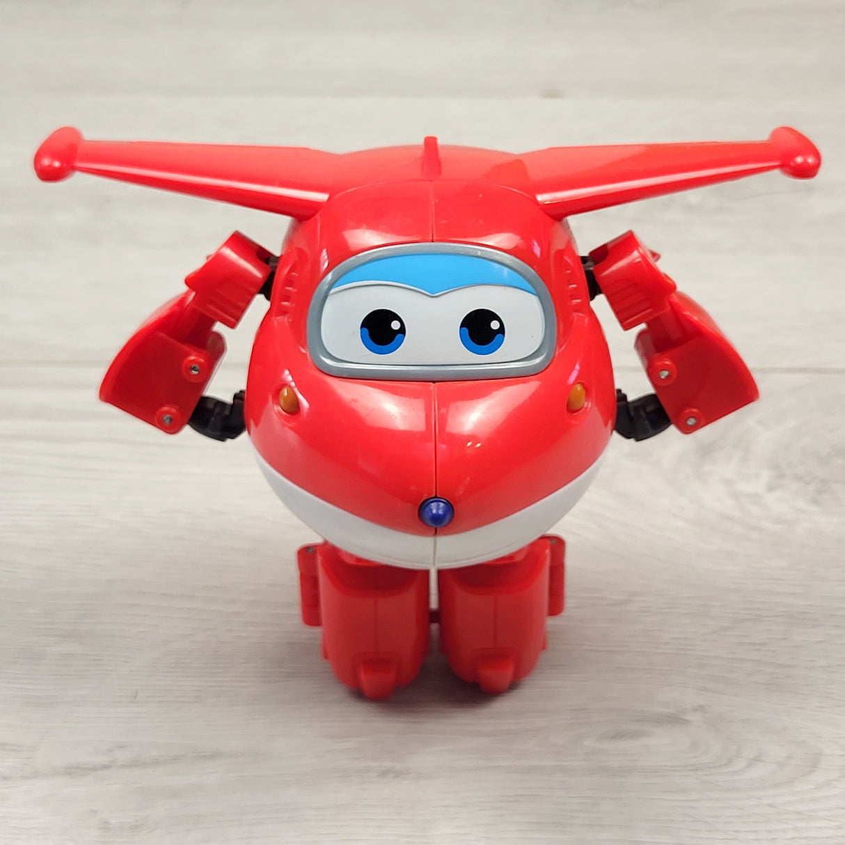 RBRSN1 - Super Wings transforming Jett toy