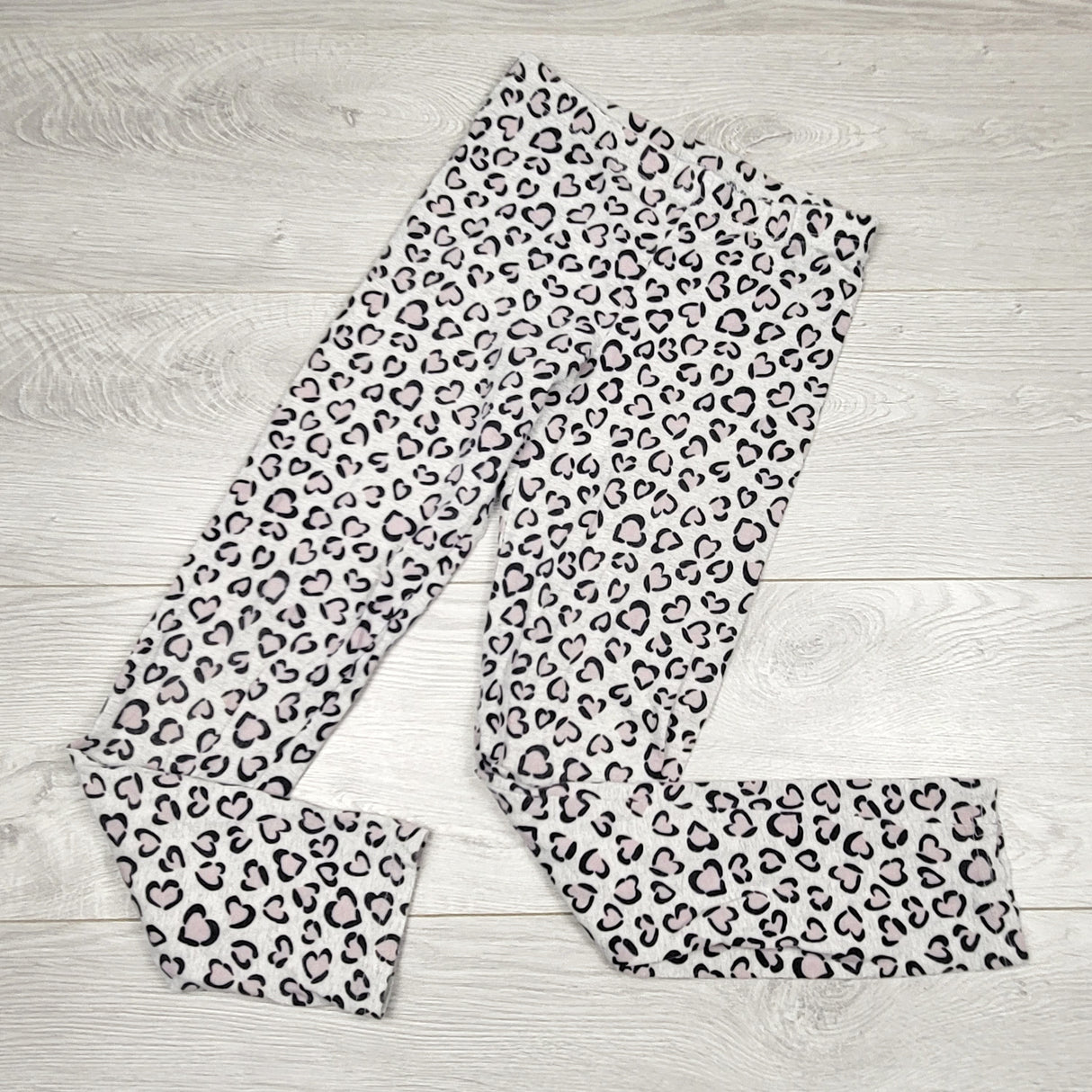 ESZ3 - Old Navy grey leopard print cotton leggings. Size 10/12