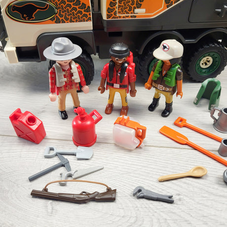 SRIS1 - Playmobil Safari Adventure Set