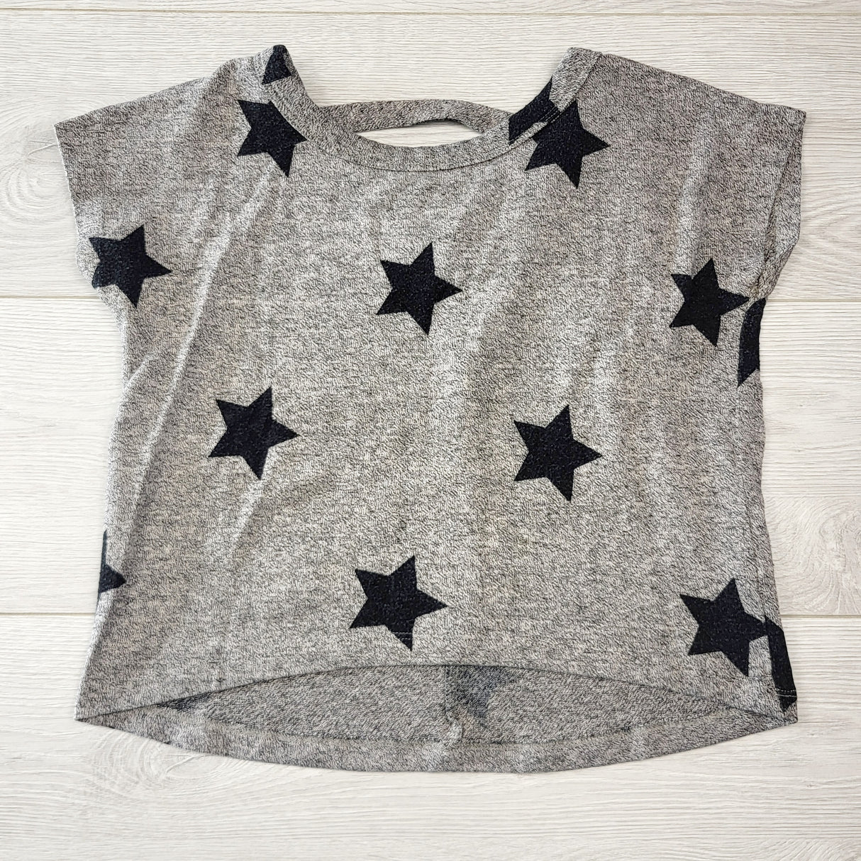 RMAC1 - George grey knit top with stars. Size 10/12