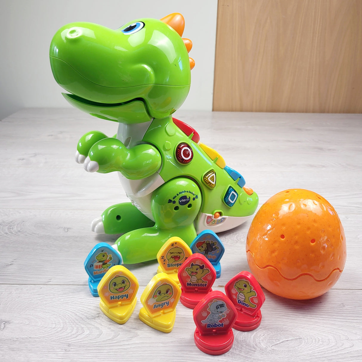 RBRSN2 - VTech Mix and Match-a-Saurus