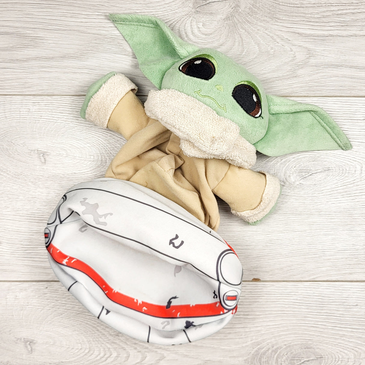 SRIS2 - Star Wars Manadalorian Baby Yoda 3-in-1 toy