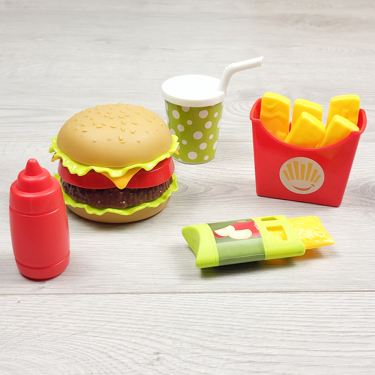 SRIS2 - Plastic fast food set