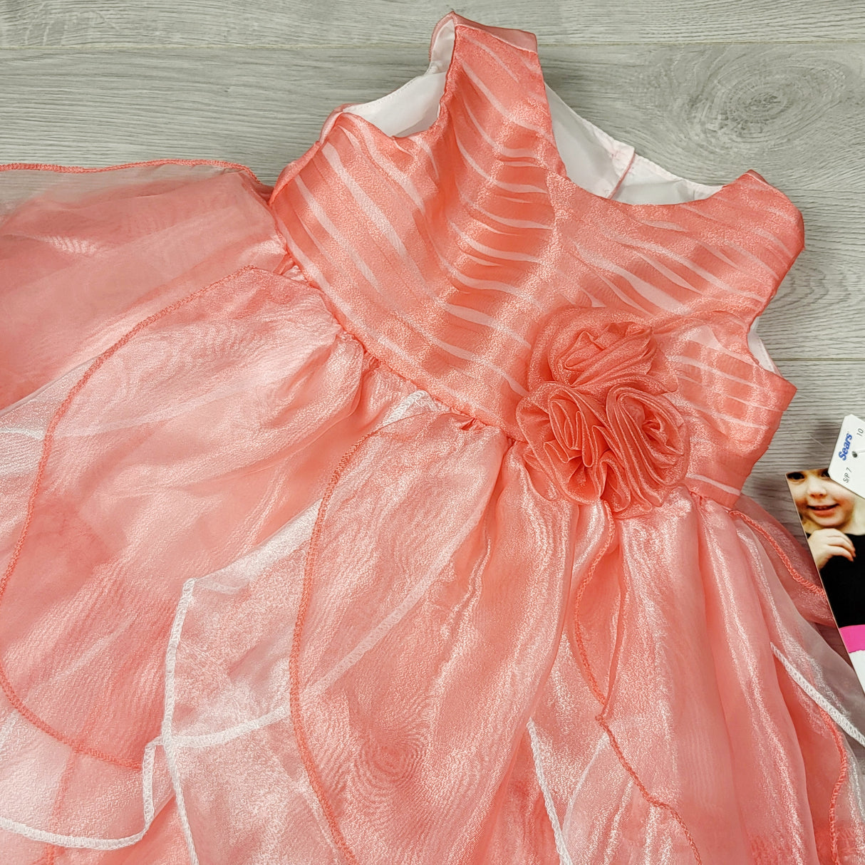 VBSH2 - NEW - Nannette Girls coral special occasion dress. Size 2T