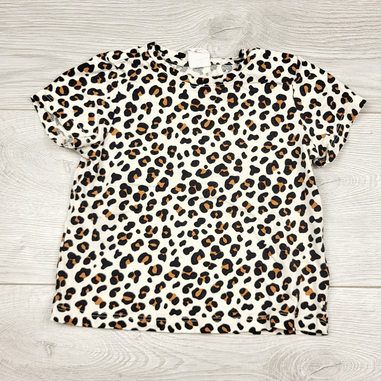 ECRS4 - H and M leopard print t-shirt. Size 9-12 months