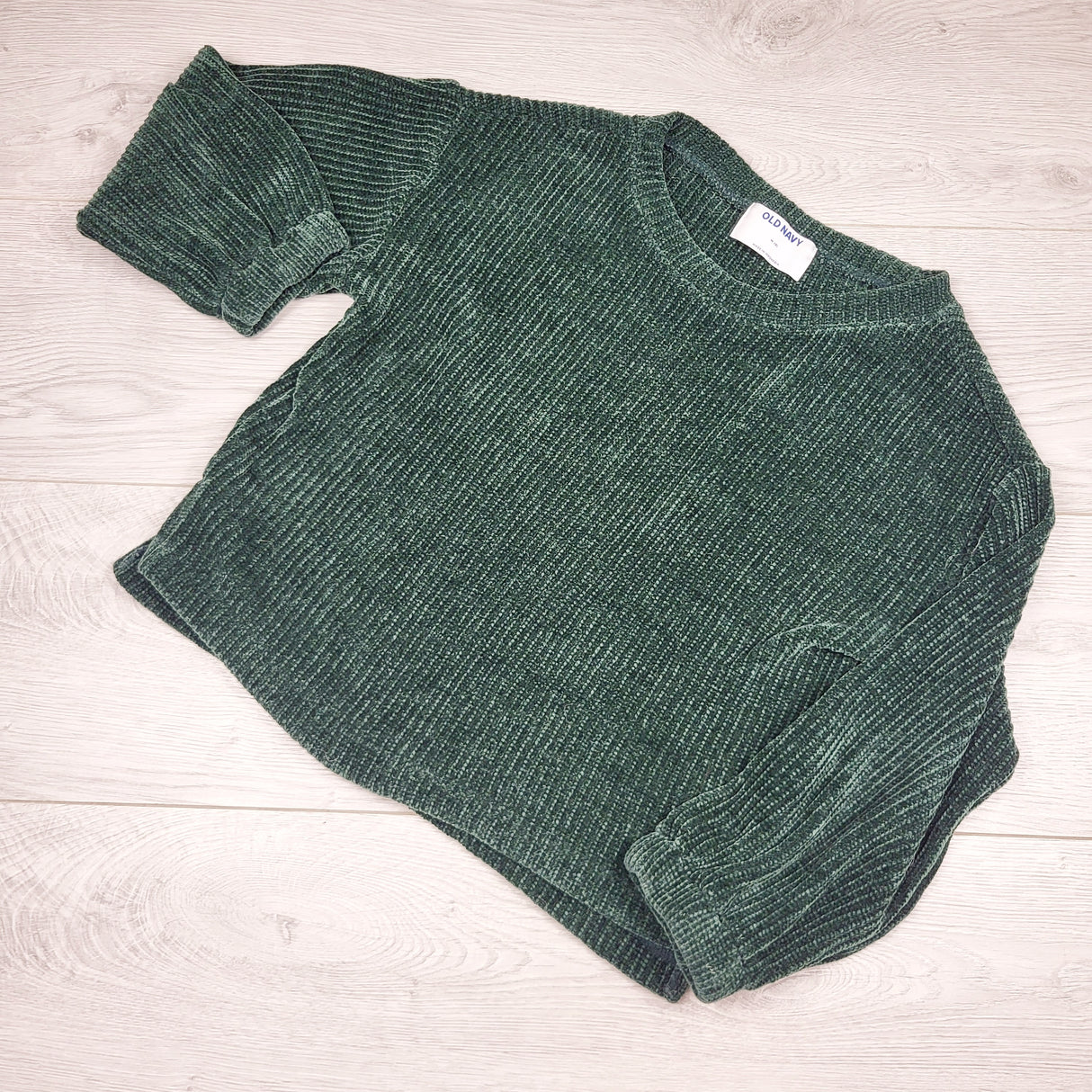 BVRN1 - Old Navy green chenille sweater. Size 8