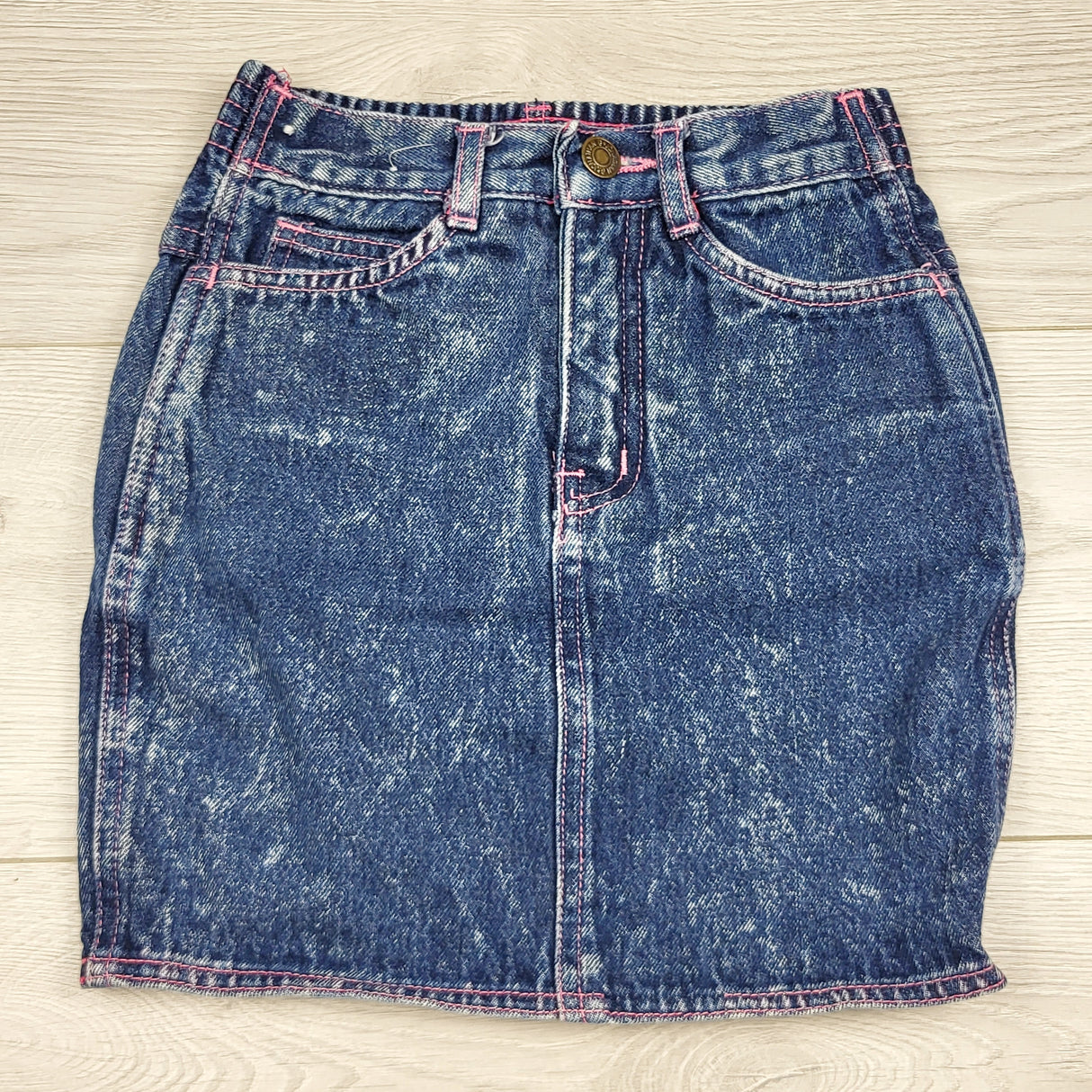 BVRN1 - Vintage 1990s Jonathan G acid wash jean skirt. Size 4T