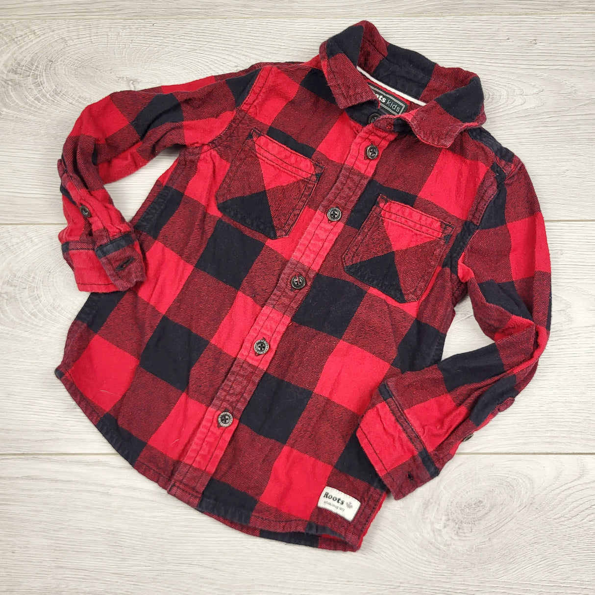 JMCL1 - Roots red buffalo plaid button down flannel shirt. Size 3T