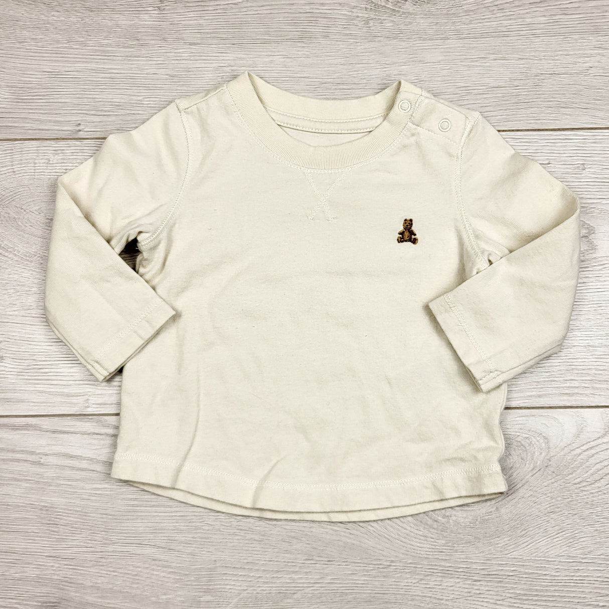 LMAC22- Gap beige long sleeved top. Size 3-6 months