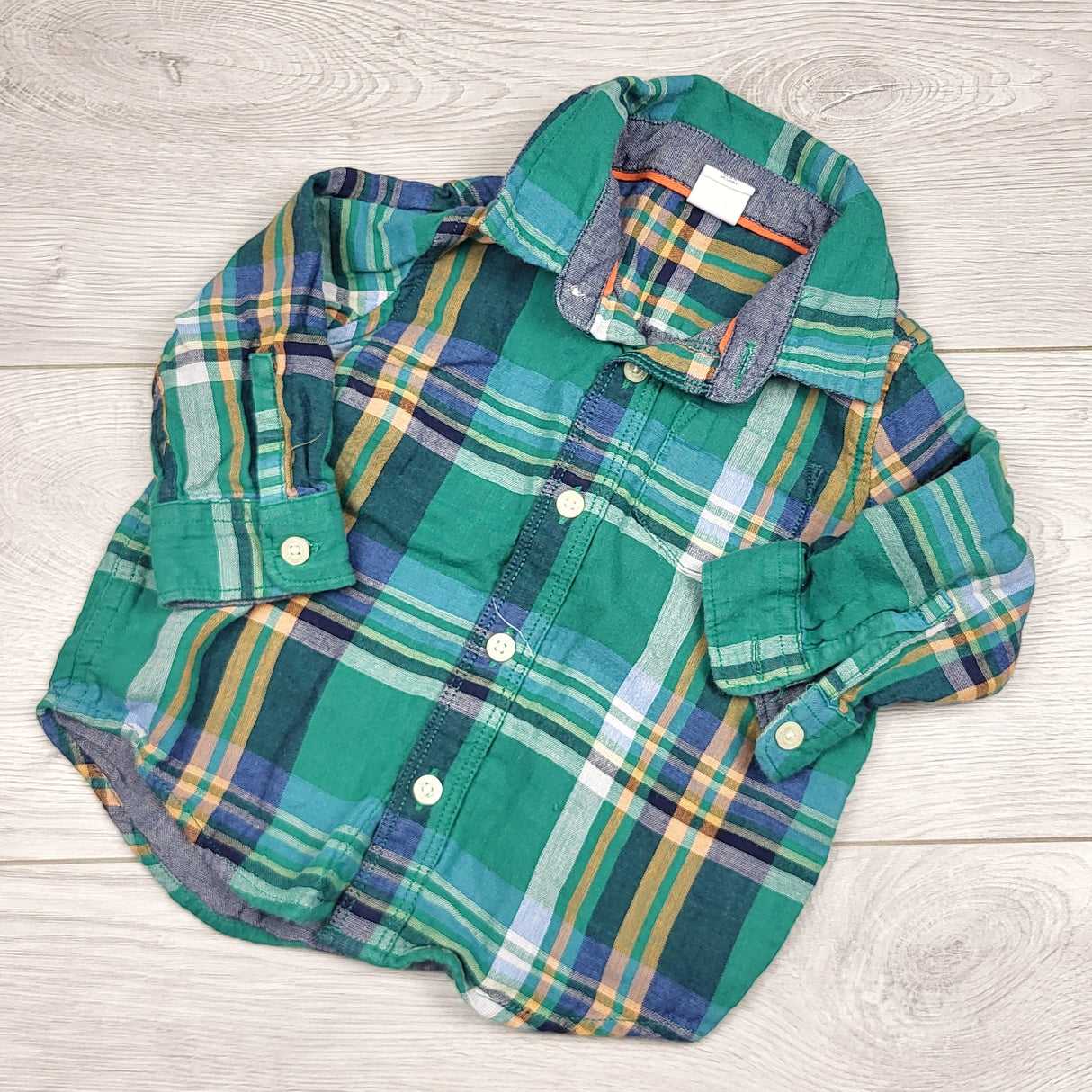 RUBH2 - Gap green plaid button down shirt. Size 6-12 months