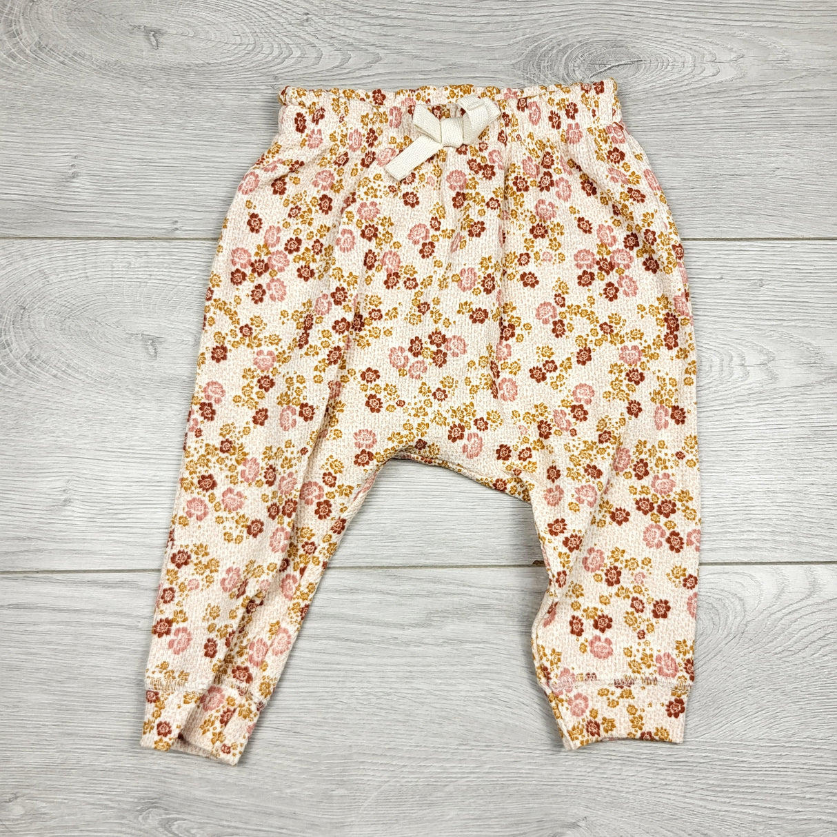 DMKY22 - Old Navy floral print waffle print pants. Size 6-12 months