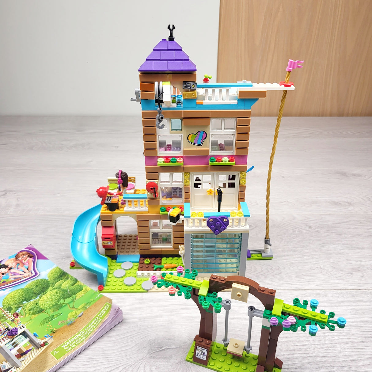 ZPXT3 - LEGO Friends Friendship House