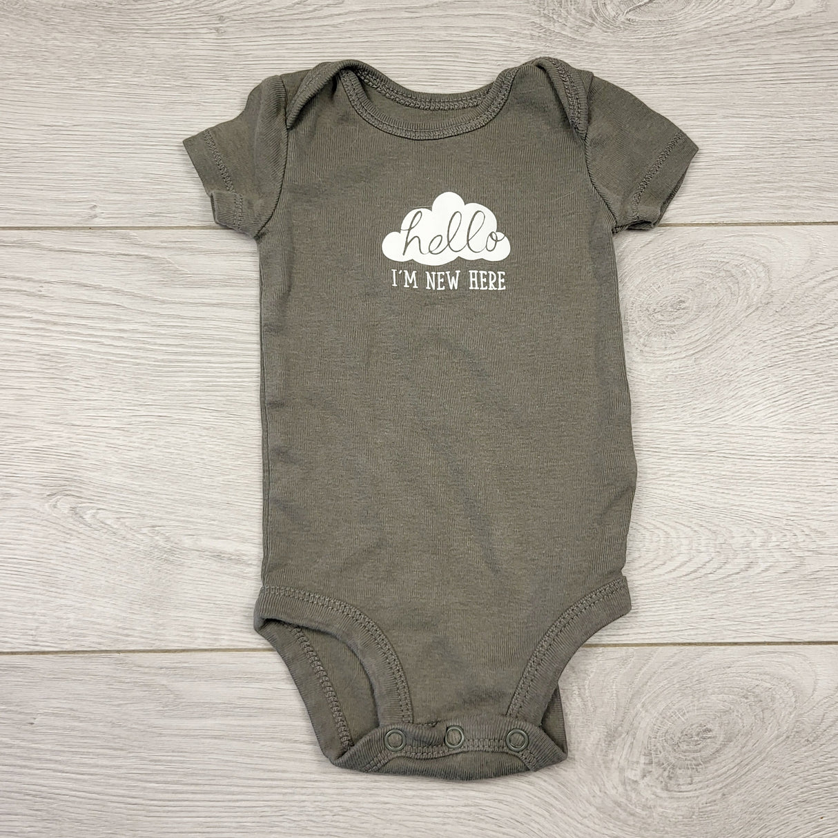 STFT22 - Carters grey "Hello I'm New Here" bodysuit. Size newborn