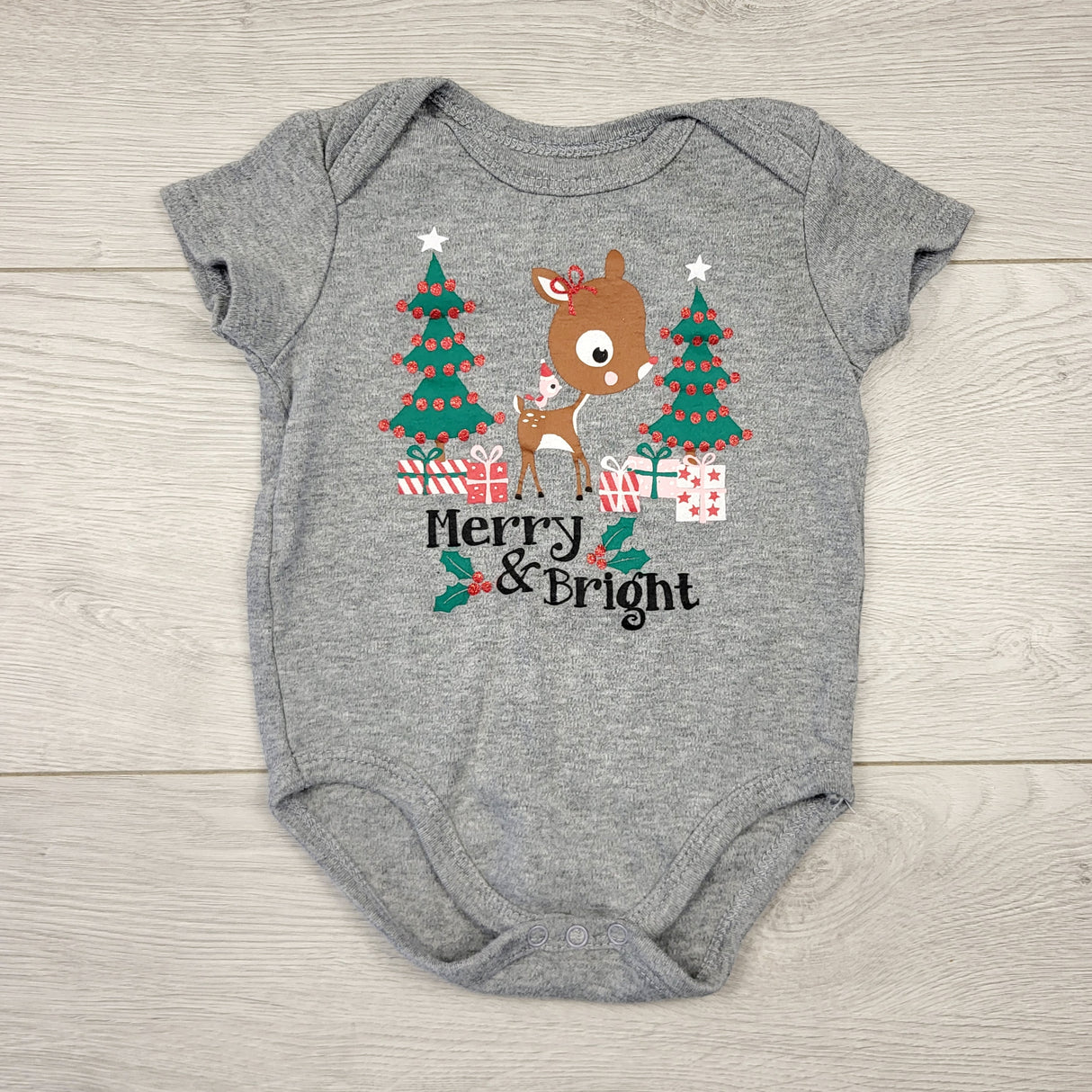 STFT22 - Grey "Merry and Bright" Christmas bodysuit. Size 3-6 months