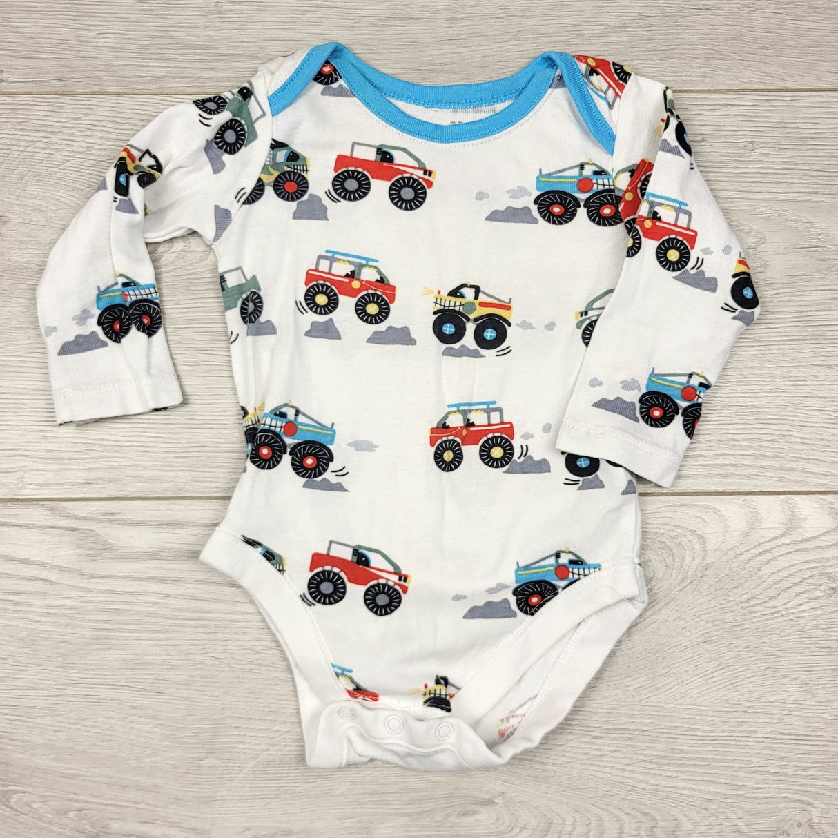 STFT22 - Bundles white bodysuit with construction theme. Size 0-3 months