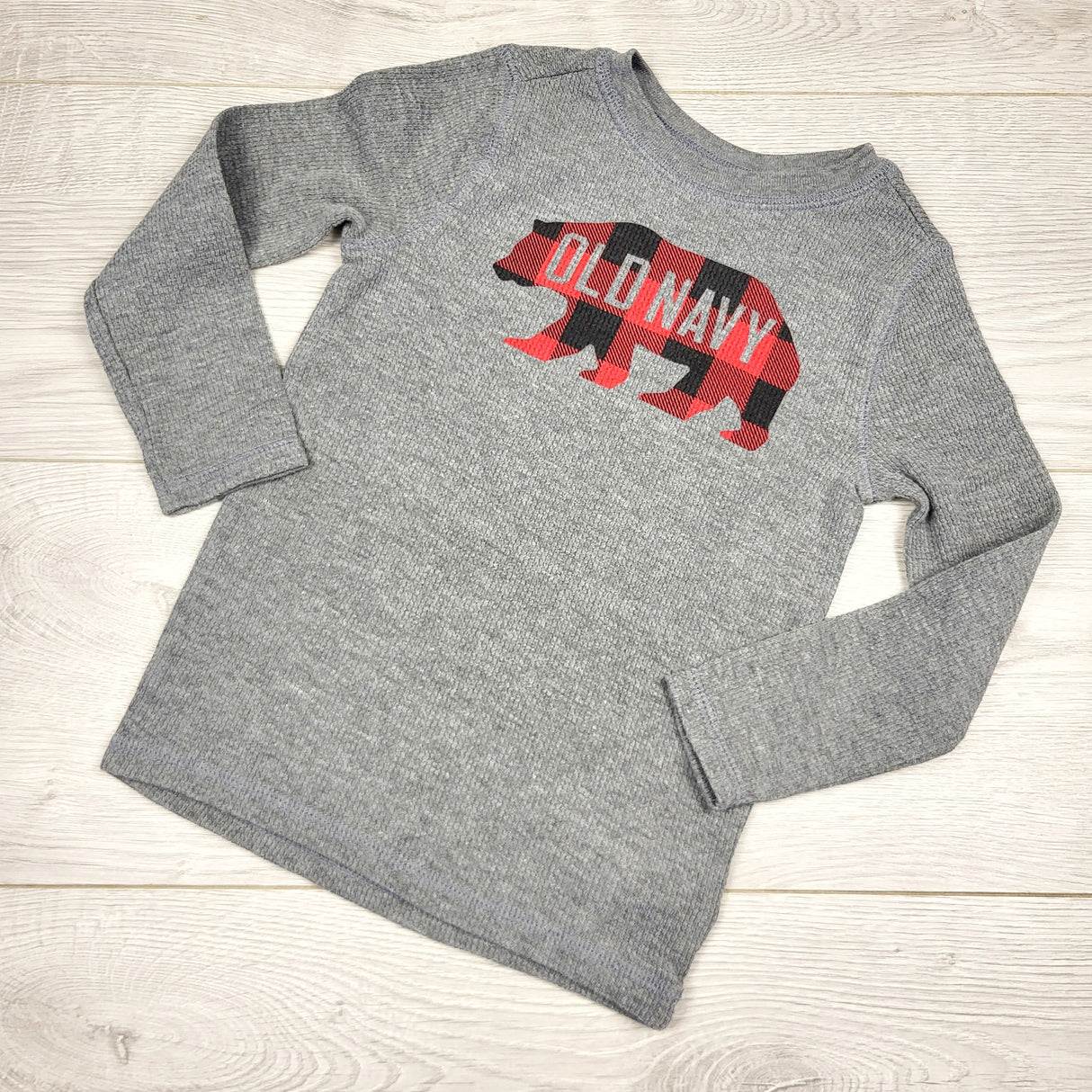 PETP2 - Old Navy grey waffle knit top with buffalo plaid bear. Size 3T