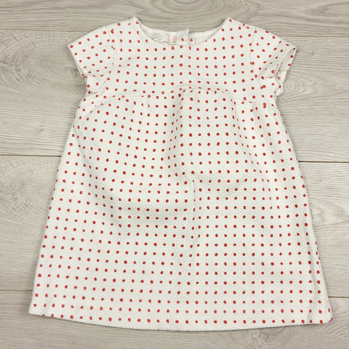 SBWN3 - Zara white and polka dot coral textured dress. Size 2/3T