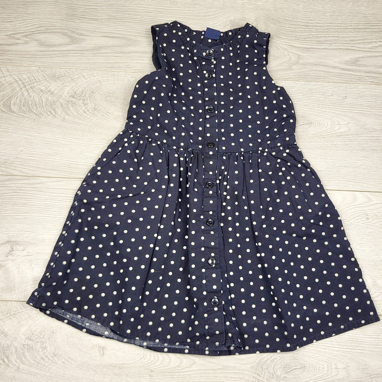 CCWD1 - Gap navy polka dot sleeveless dress. Size 4/5T