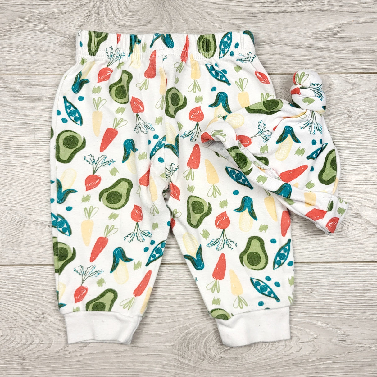 THNG1 - Chick Pea white cotton pants + hat with vegetables. Size 3-6 months