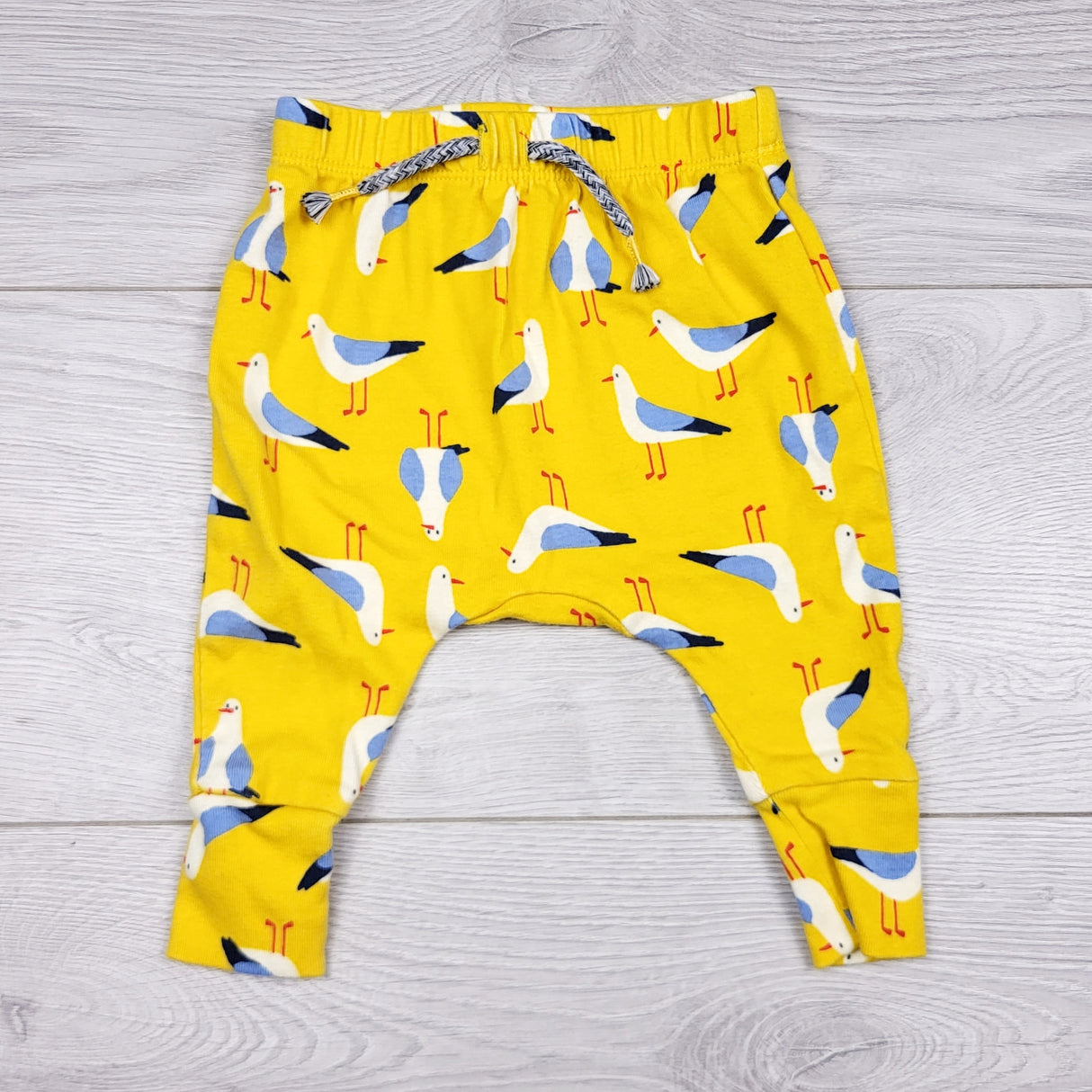 THNG21 - Joe yellow cotton pants with seagulls. Size 0-3 months