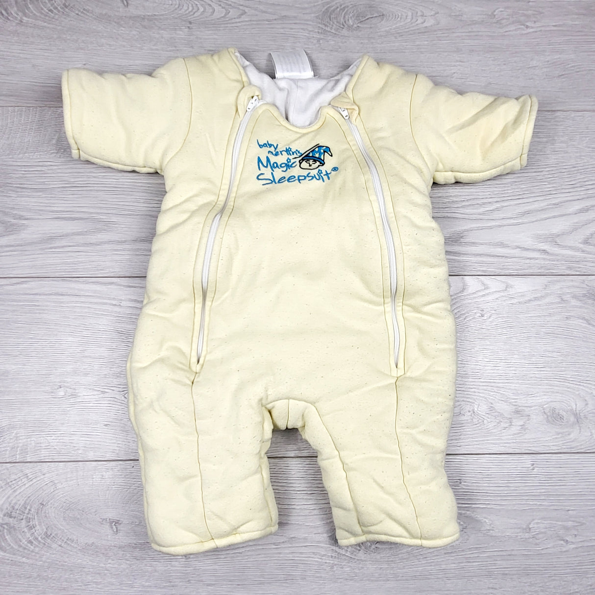 KHEN3 - Baby Merlin Magic Sleepsuit / transitional swaddle. Size 6-12 months