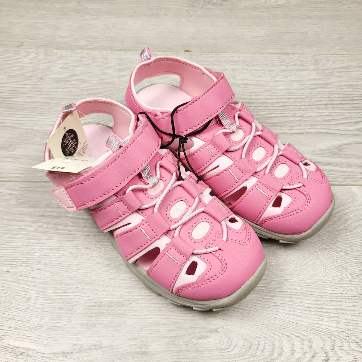 JLSN3 - NEW - George pink sport sandals. Youth size 2