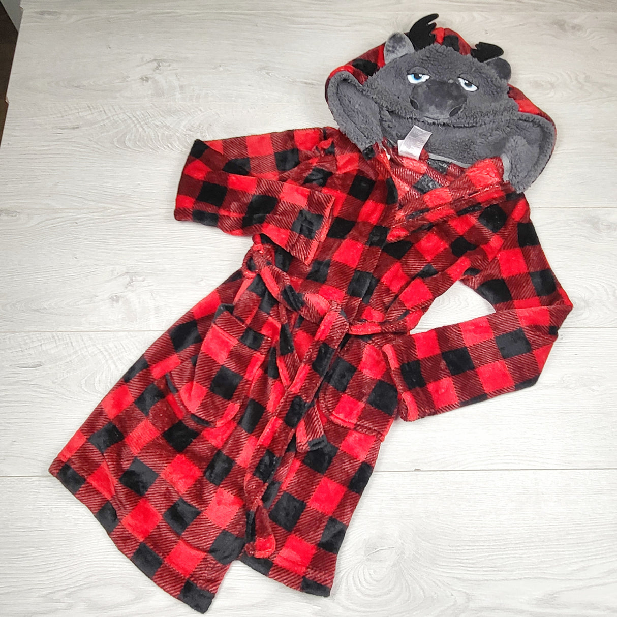 ATER2 - Jellifish Kids buffalo plaid hooded robe. Size 8