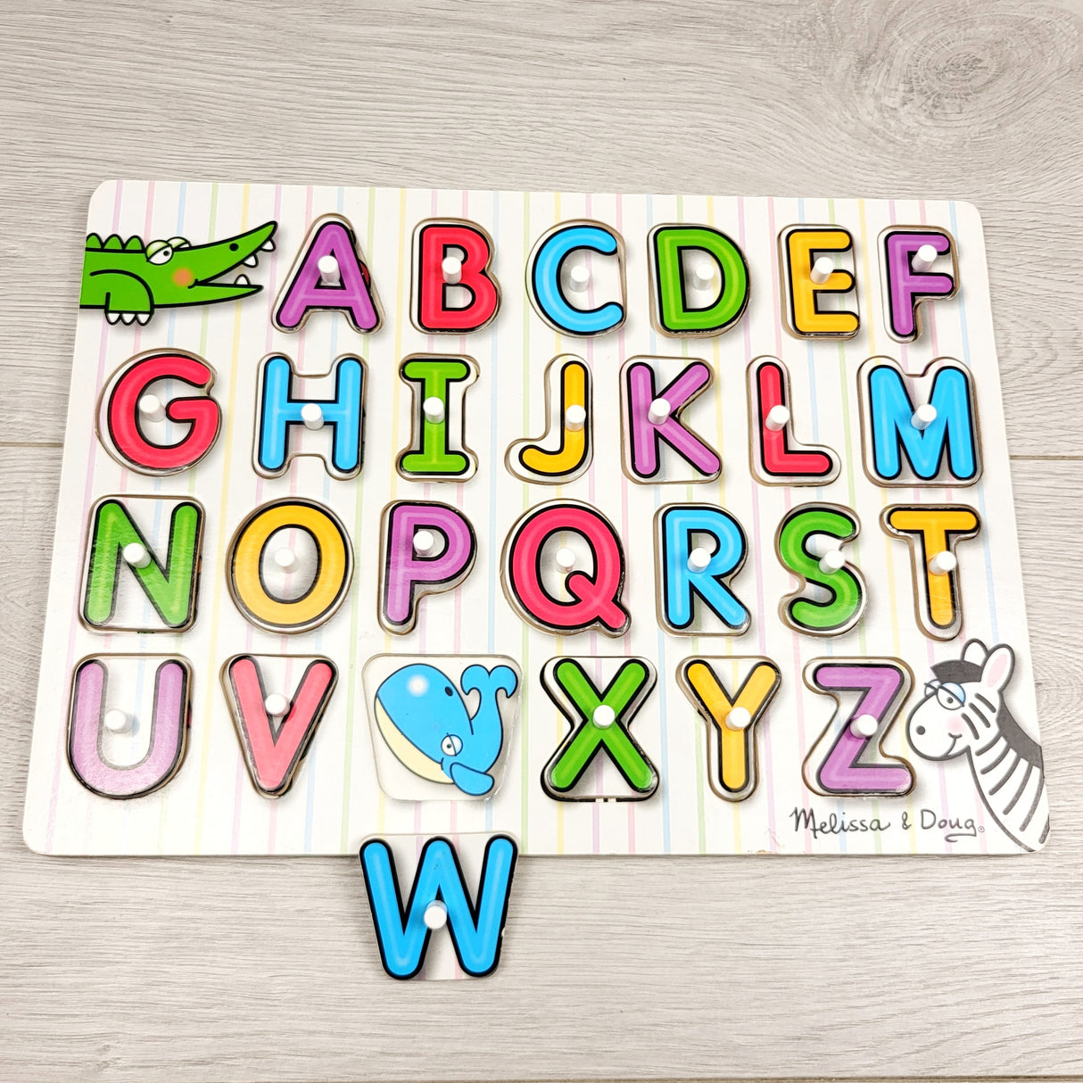 BMAC1 - Melissa and Doug wooden alphabet peg puzzle