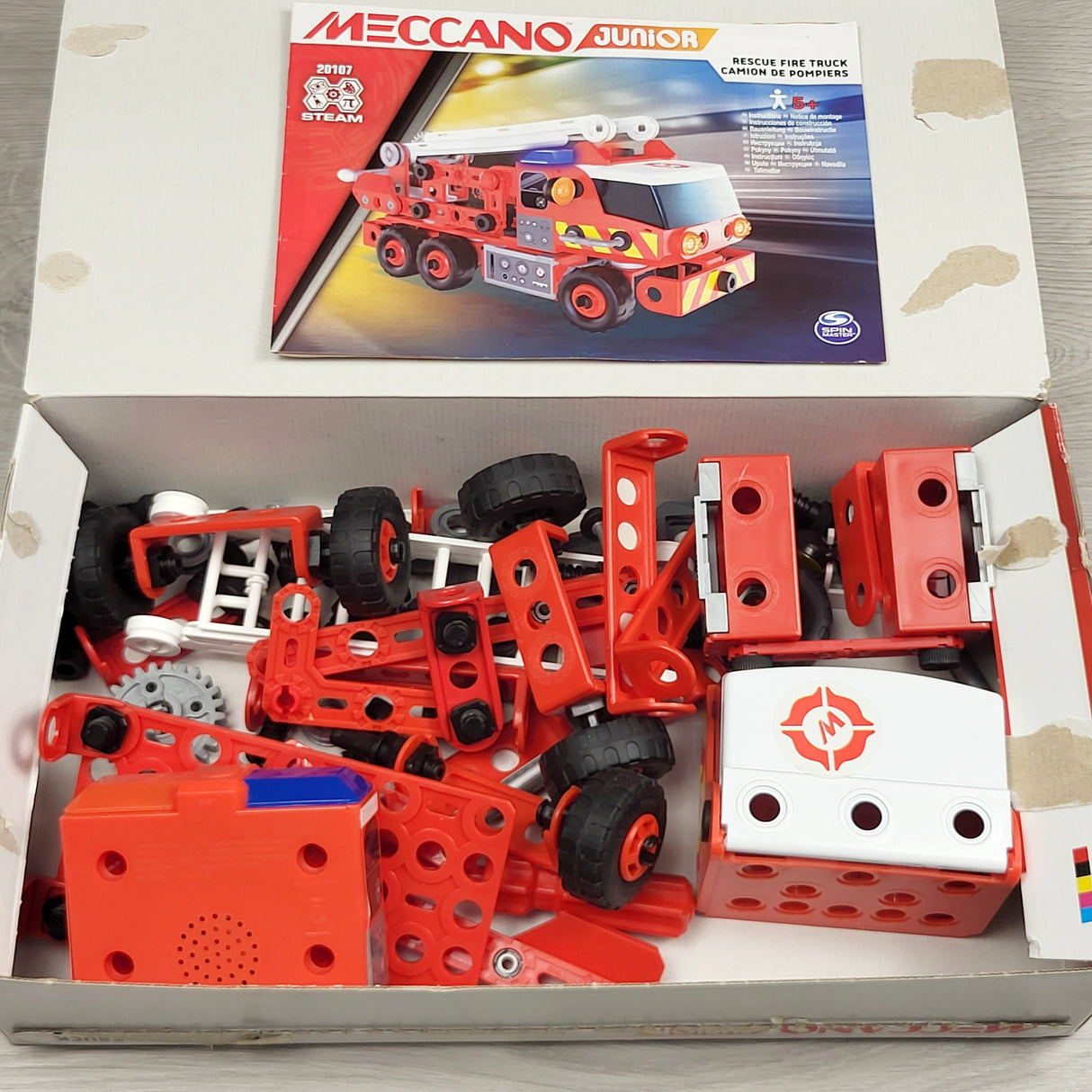 BMAC2 - Meccano Junior - Rescue Fire Truck with Lights and Sounds Model Building Kit