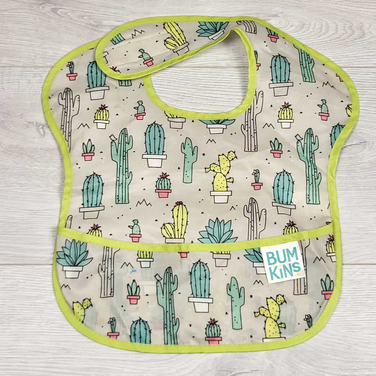 BMAC2 - Bumkins bib with cactus