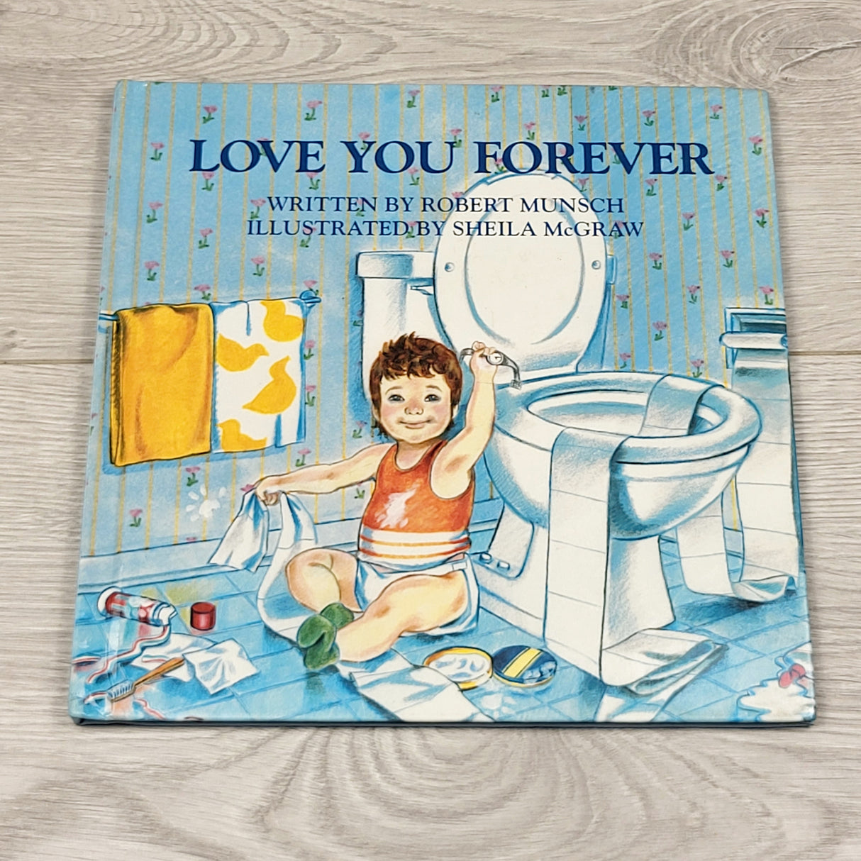 SPLT2 - Love You Forever. Hardcover book