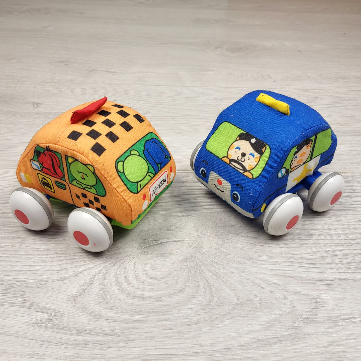 ALWS1 - K's Kids set of plush cars