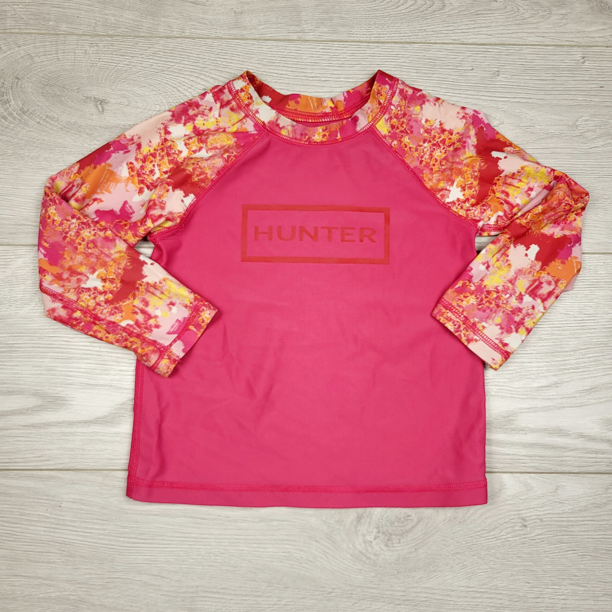 ALWS1 - Hunter x Target pink rash guard. Size 3T