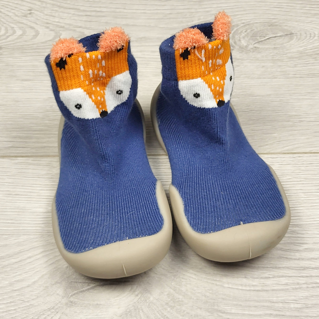 ADRT1 - Navy sock shoes with foxes. Size 5ish