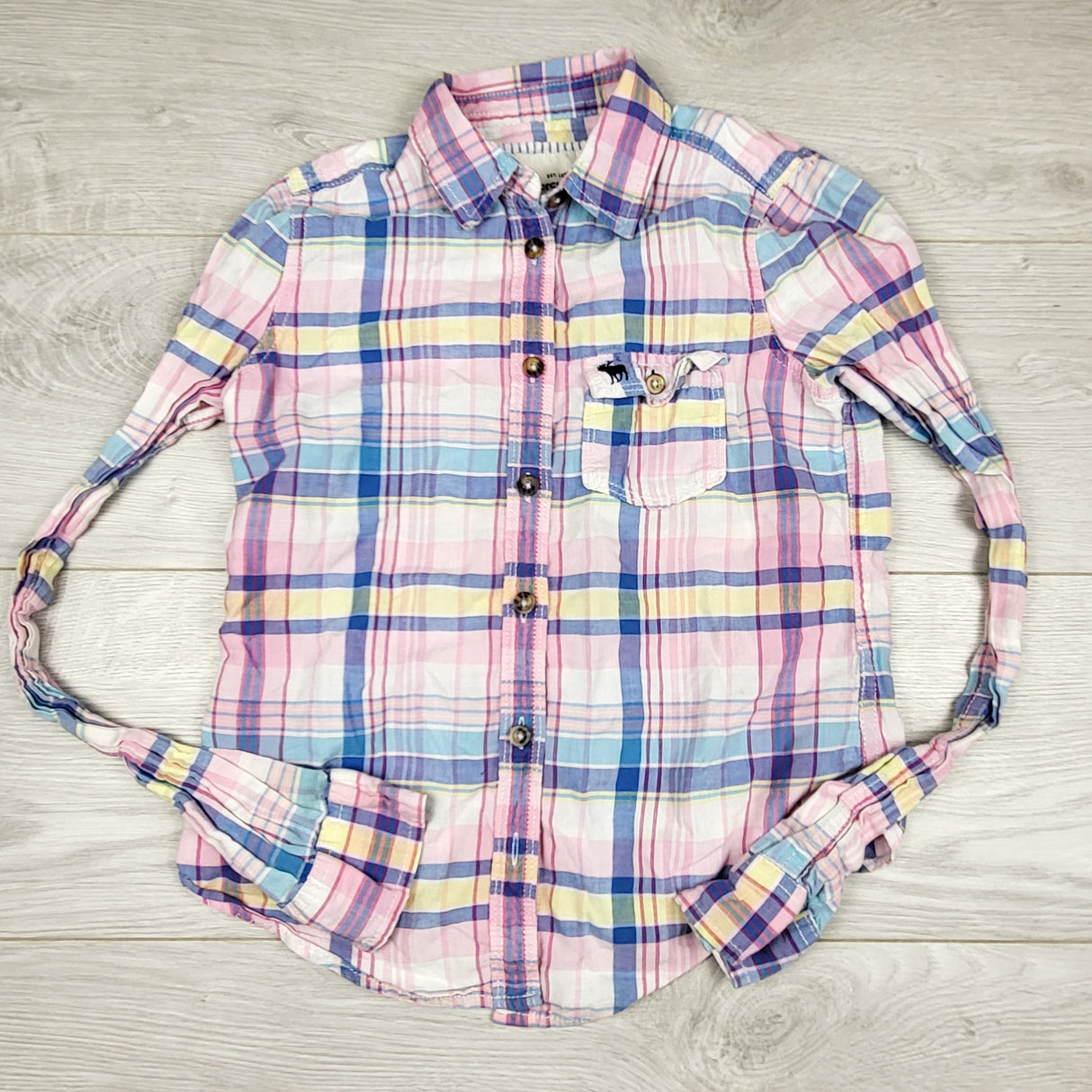 SPLT3 - Abercrombie plaid button down shirt. Size medium (8ish)