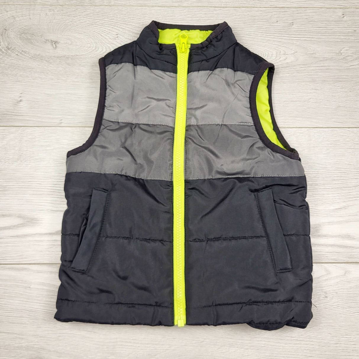 ULRT2 - Andy and Evan black and grey quilted vest. Size 3T