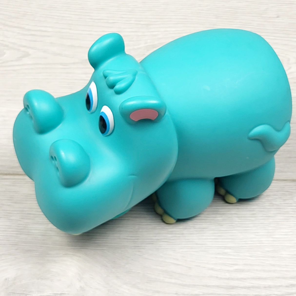 ADRT1 - Nuby Hippo Water Spout Cover