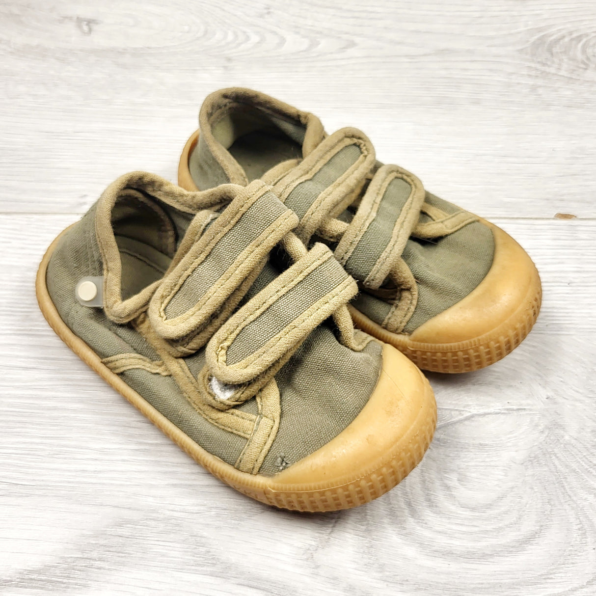 CCAM11 - KKL green canva shoes. Size 22 (toddler size 6)