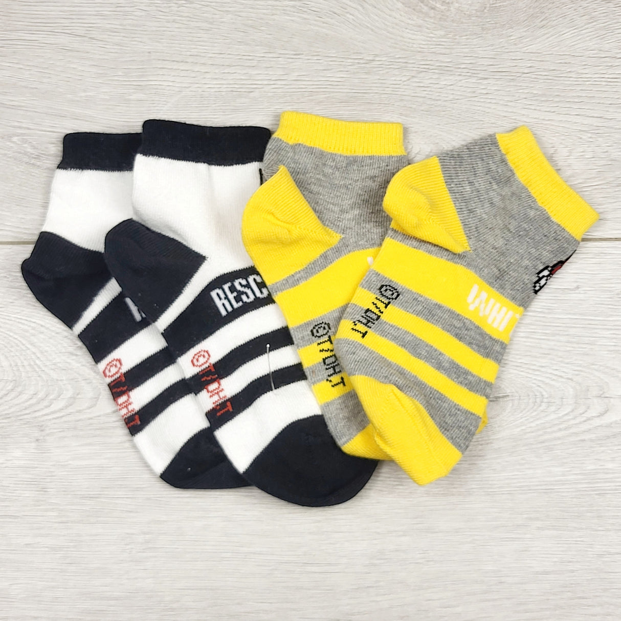 VKB1 - Pair of toddler sized socks (Approx size 5)