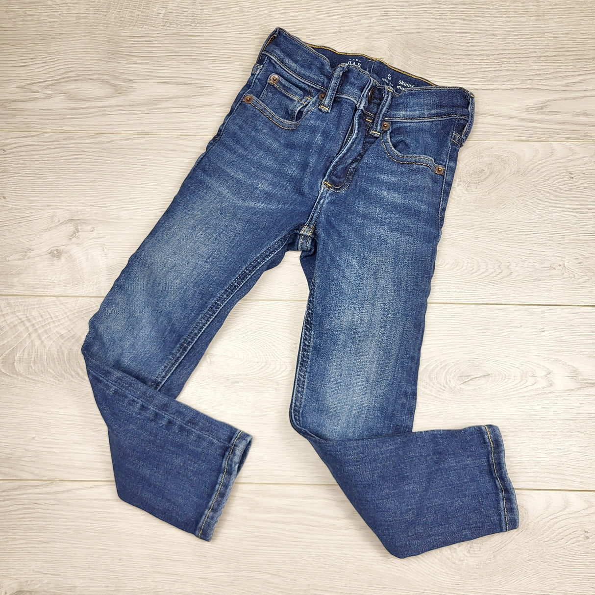 RGRN1 - Gap skinny jeans. Size 5T