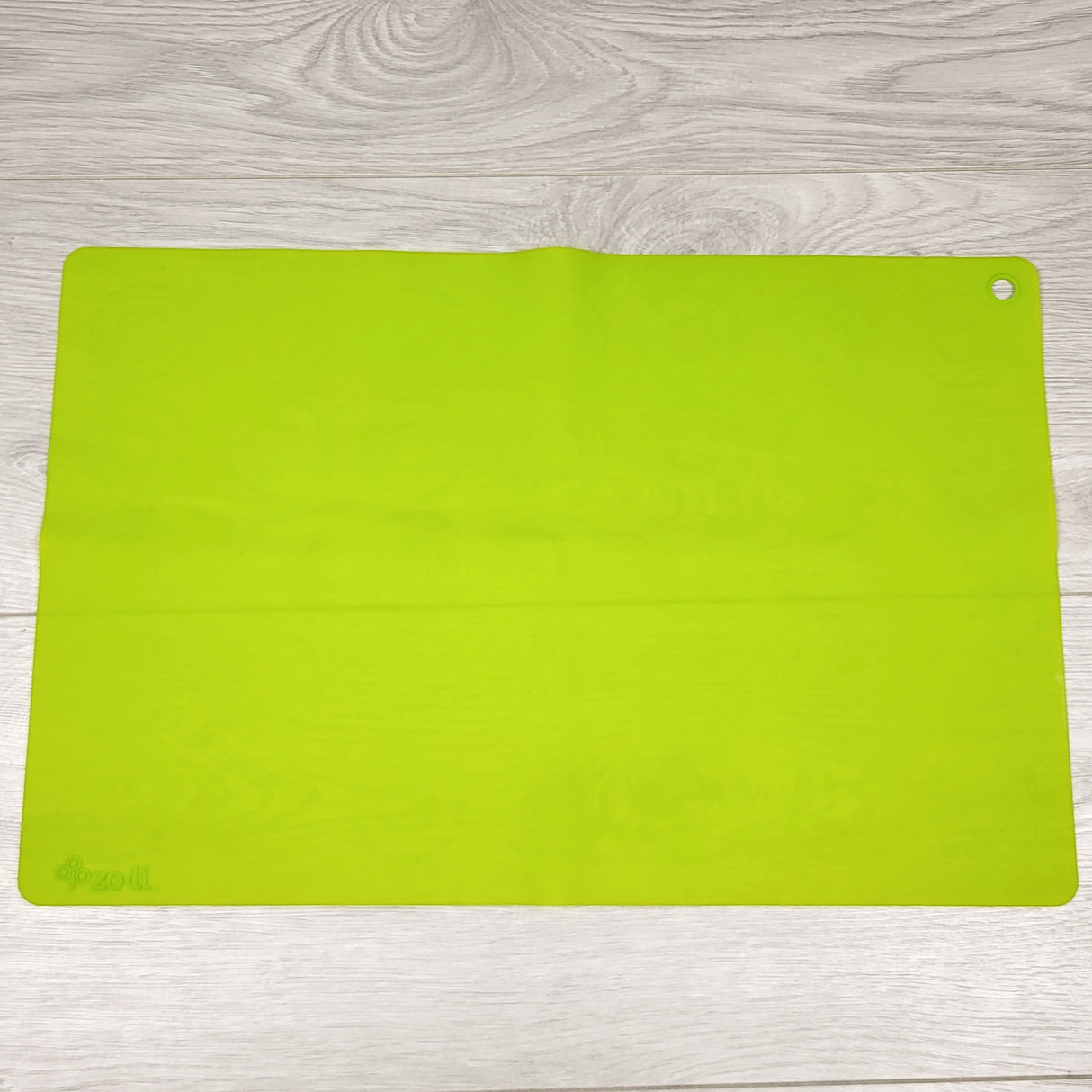 SMRSH2 - Zoli lime green silicone placemat