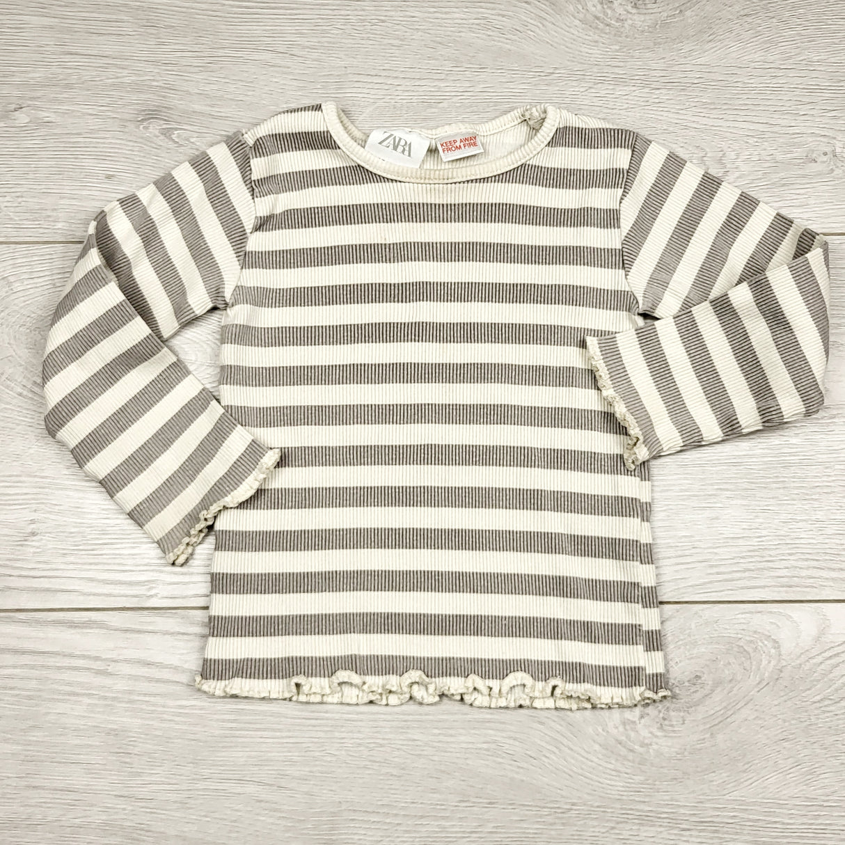 RGRN2 - Zara grey and white striped ribbed top. Size 12-18 months